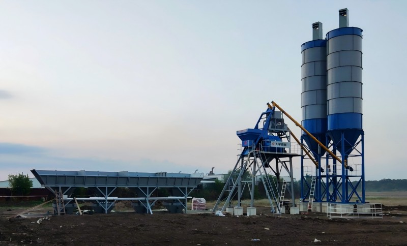 提斗型混凝土搅拌站